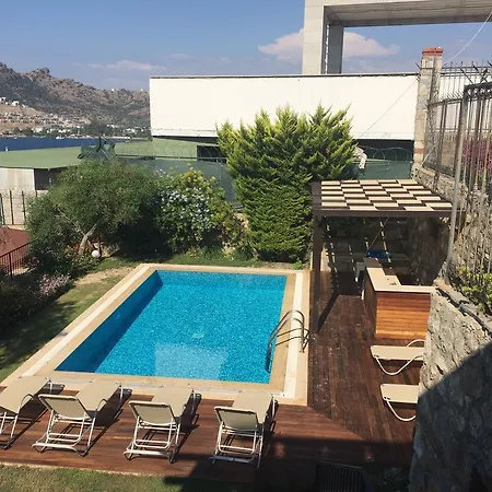 펜션 Villa Yalikavak